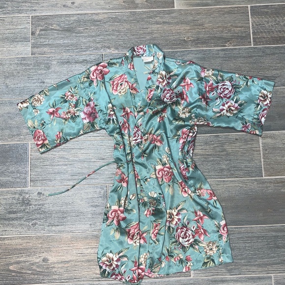 Other - Silk Floral Robe
